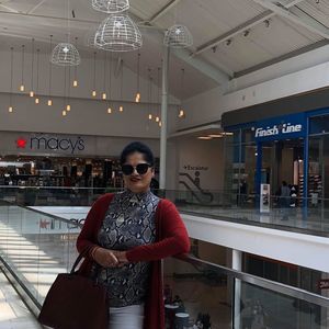 Meet your Posher, Jennifer